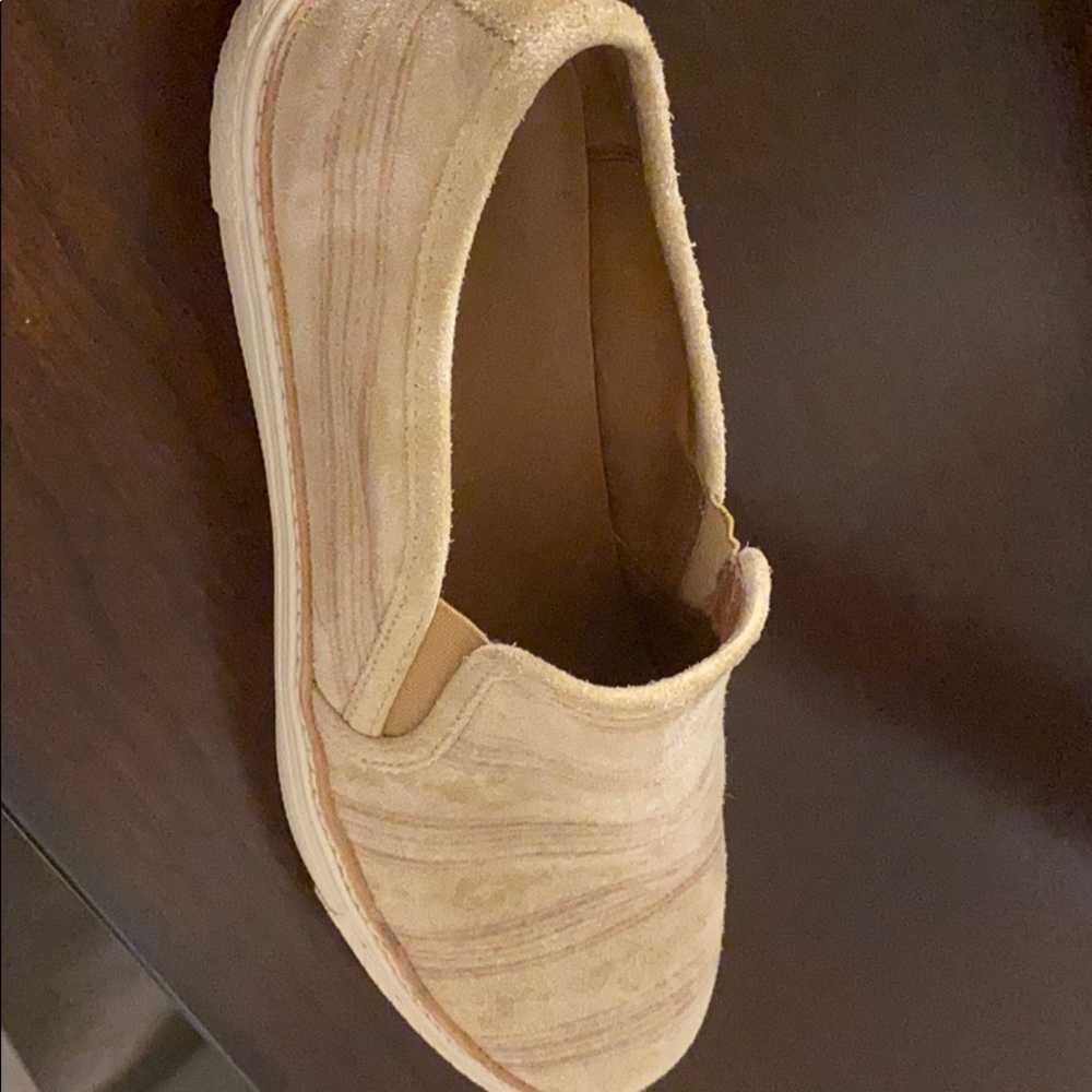 Men’s Frye Slip on suede shoes